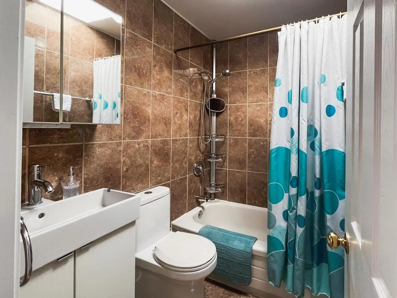 Holiday home Spacious House Near Downtown Mtl Montreal
